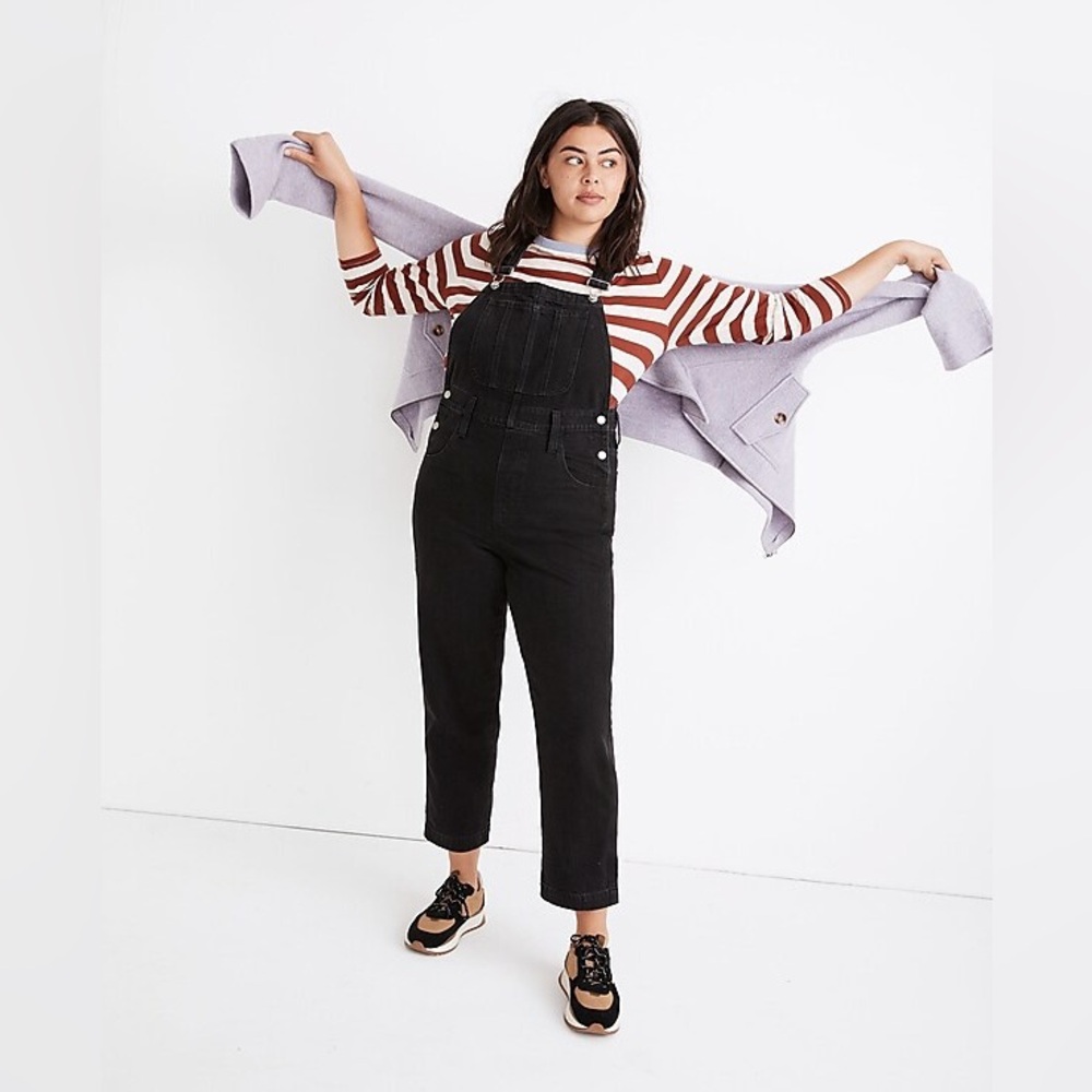 Madewell Straight-Leg Denim Overalls in Lunar Wash Black in Size Large